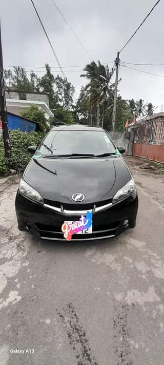 used toyota wish