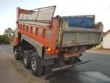 A picture of MITSUBISHI FUSO GREAT MODEL 2000 ENGINE 8DC11 LOW MILAGE BEI