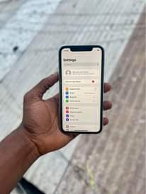 A picture of iPhone 11 PLAIN