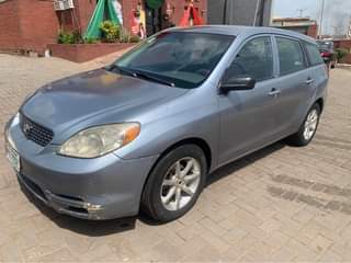 A picture of Toyota matrix 2004 Model