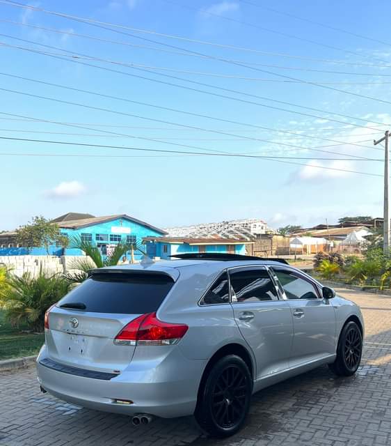A picture of KinzzyAuto s LTD 08109018982 19 000 000 Refer and earn