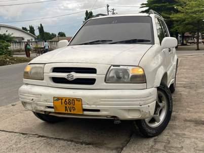 suzuki escudo