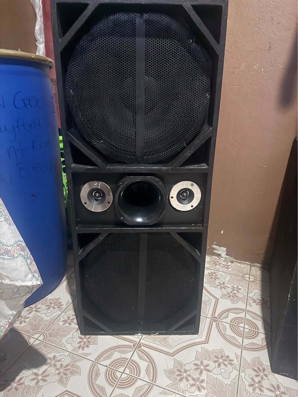 speakers