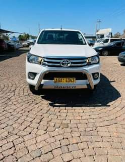 used toyota hilux