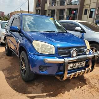 A picture of RAV4 2003 22M