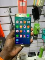 A picture of Samsung galaxy S6 edge plus duos