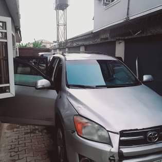 A picture of Clean silver rav4 08 good price