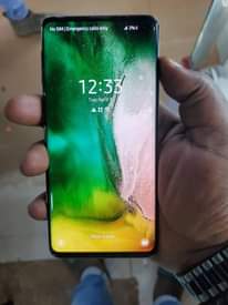 A picture of Samsung s10 clean piece 