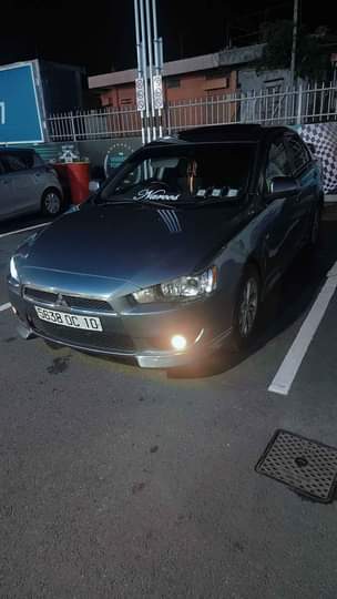 mitsubishi lancer