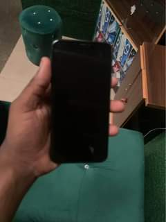 A picture of iPhone xsmax 256gig Face ID