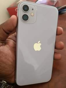 A picture of Iphone 11