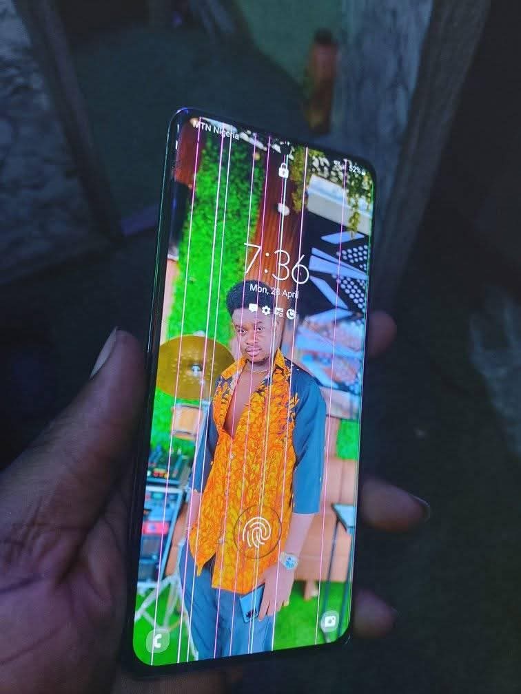 A picture of Samsung S20plus