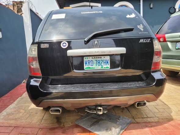 A picture of Acura mdx 2005