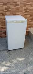 A picture of Nauza friji langu lg single door offer lak 190k