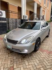 A picture of 2005 model lexus Es330 Available for sale Untampered engine and