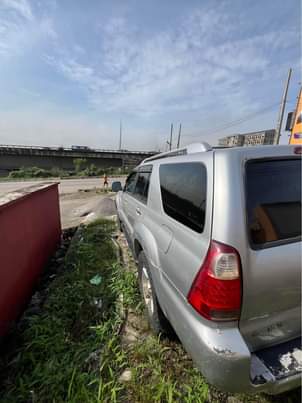 A picture of Toyota 4 runner