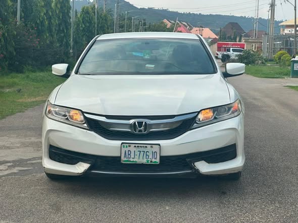 A picture of 2016 Honda Accord coupe 2016