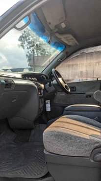 A picture of Toyota Noah OLD MODEL
