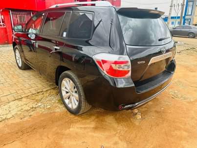 A picture of Toyota Highlander Hybrid 2008