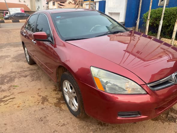 A picture of Honda DC 2008 very clean 09160605130 If e no clean