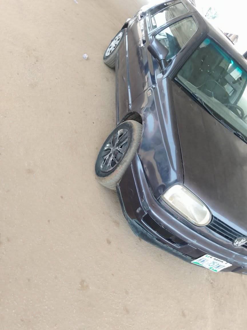 A picture of 2001 Golf 2001