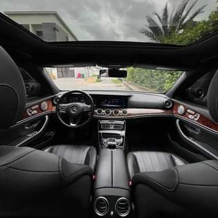 A picture of 2017 Mercedes Benz E300