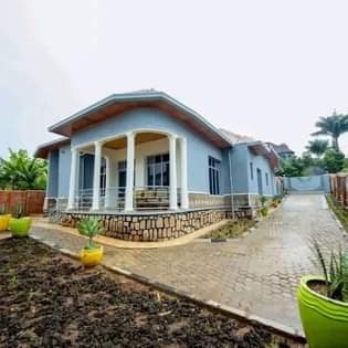self compound houses