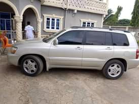 A picture of Toyota Highlander 2006 model
