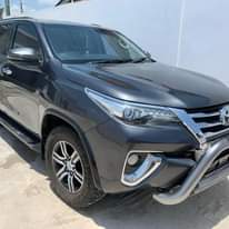 A picture of TOYOTA FORTUNER