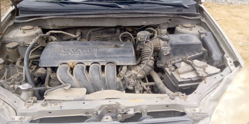 A picture of Toyota Corolla 2004