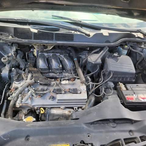 A picture of 2015 Venza