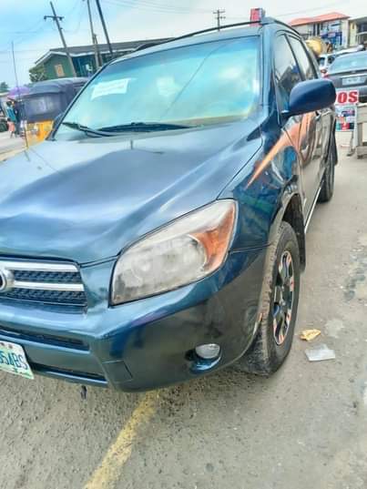 A picture of sparkling tokunbo standard Toyota rav4 08 for urgent sale... Untouched
