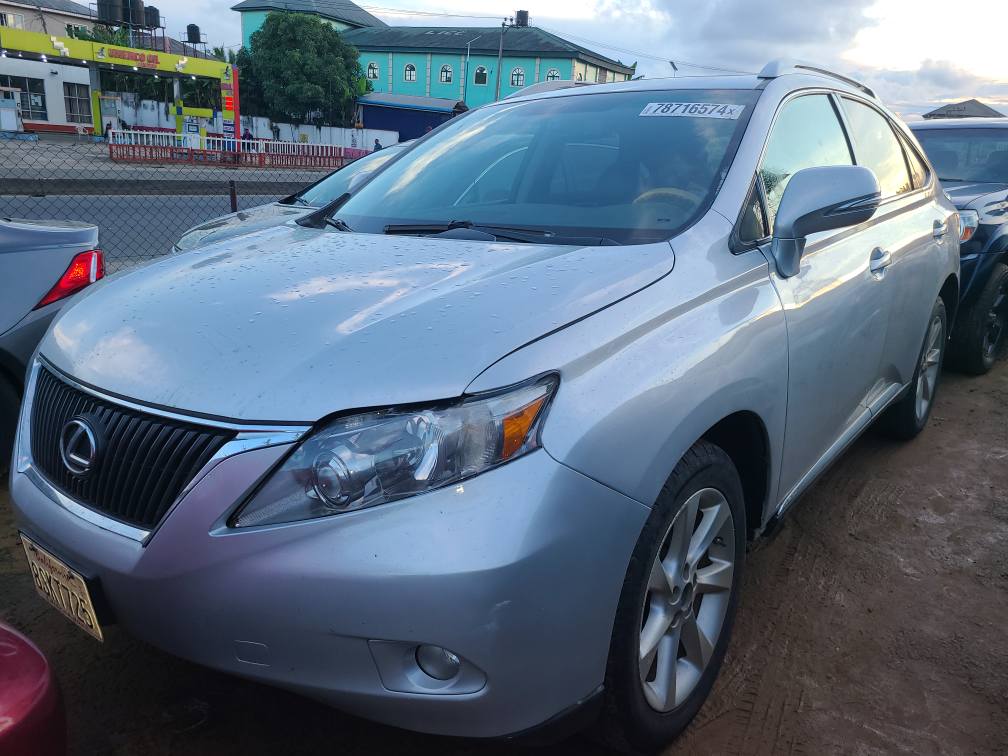 A picture of LEXUS RX350 2011 08037652883