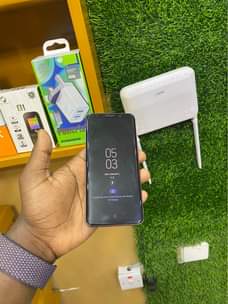 A picture of Sumsung S9 plain64gb