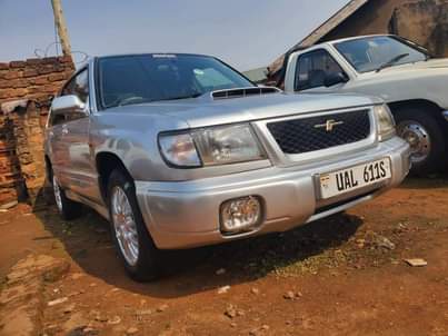 A picture of 2001 Subaru foresta 10 10