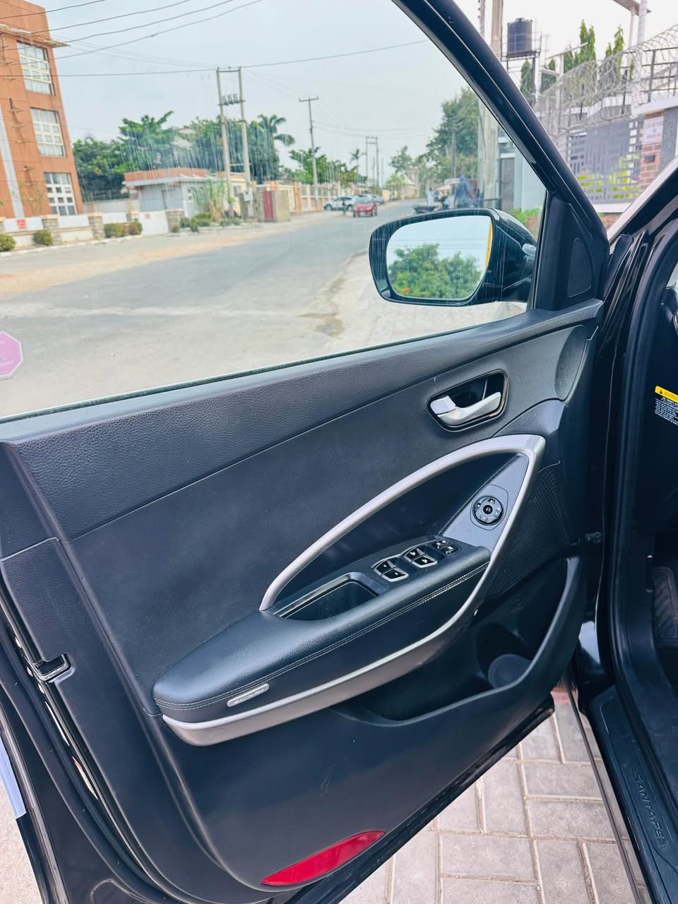 A picture of Distress Foreign Used Hyundai Santa Fe
