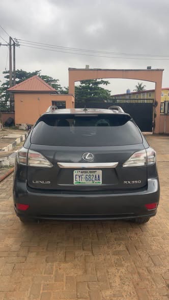 A picture of Clean Lexus RX350 untouched engine and gear 13m