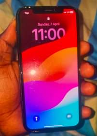 A picture of Iphone 11 pro