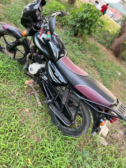A picture of PIKI PIKI KALLY AINA BOXER 125 C IMETUNZWA VZUR SANA