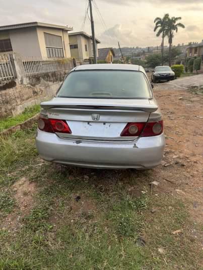 A picture of Brand Honda Model city Year 2007 Registered First body pan