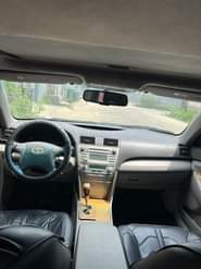 A picture of Sweet deal Clean 2009 Toyota Camry XLE Leather interior Toks