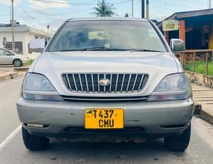 A picture of TOYOTA HARRIER