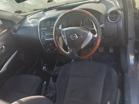 nissan almera