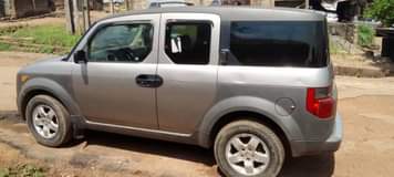 A picture of HONDA Element