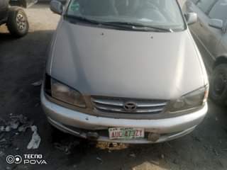 A picture of Toyota picnic bus Nigeria used Just few fault Buy and
