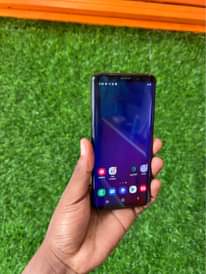 A picture of samsung s9 plain 64gb bei 255000 biashara dukani 0764613458 mawasiliano
