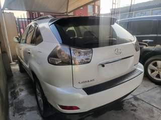 A picture of Toks standard 07 Lexus Rx 350 very clean everything working
