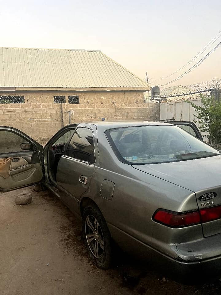 A picture of Toyota Camry pencil