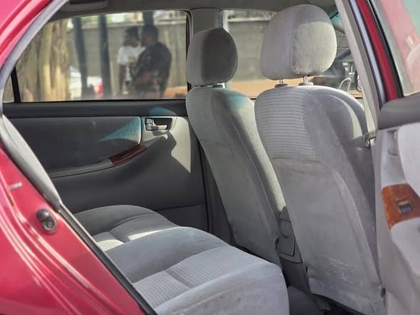 A picture of Toyota Corolla le 2007 model