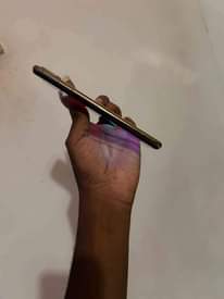 A picture of iPhone XS MAX 256GB